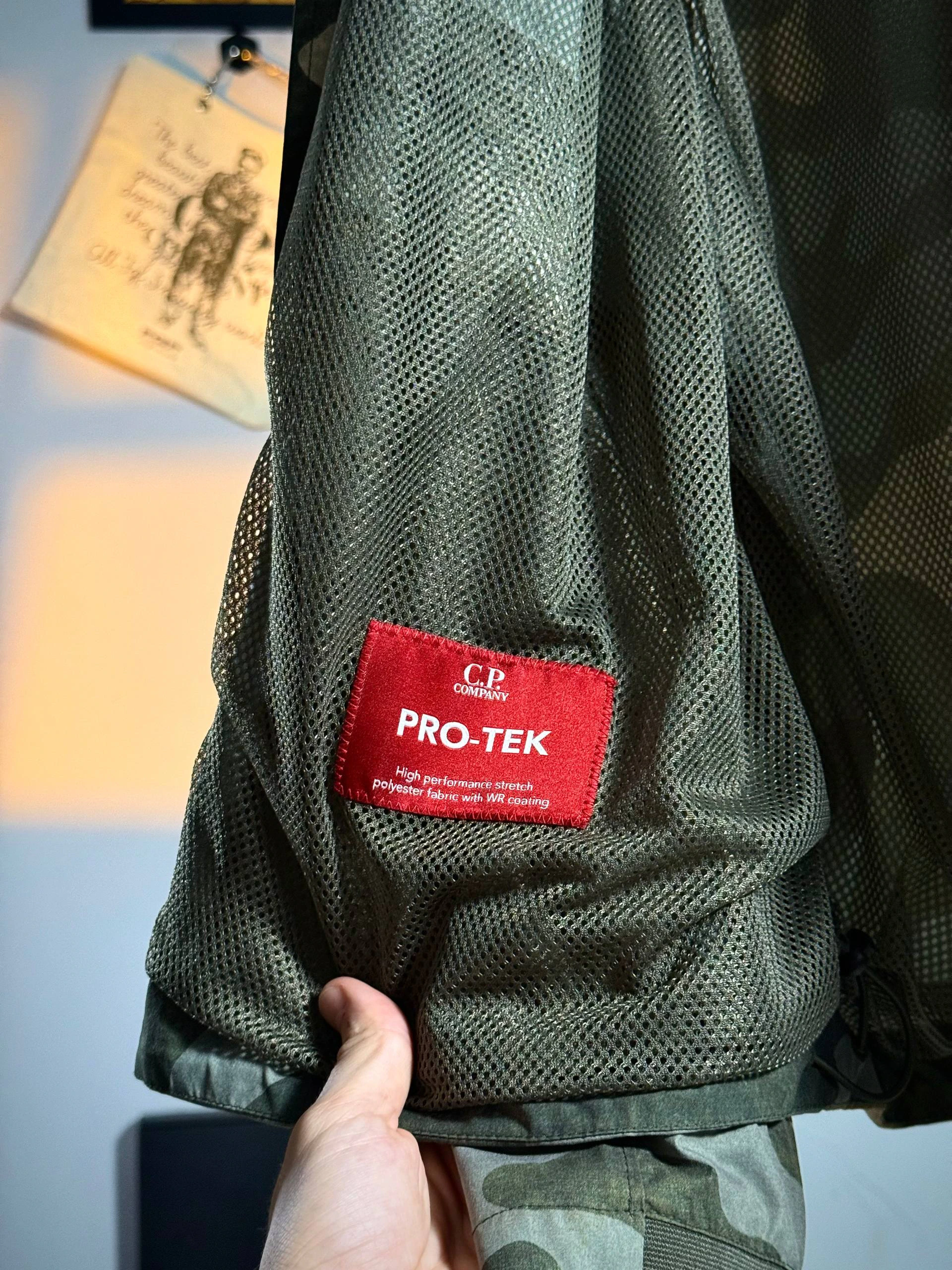 C.P. Company Pro-Tek Camo Lens Jacket, фото 7