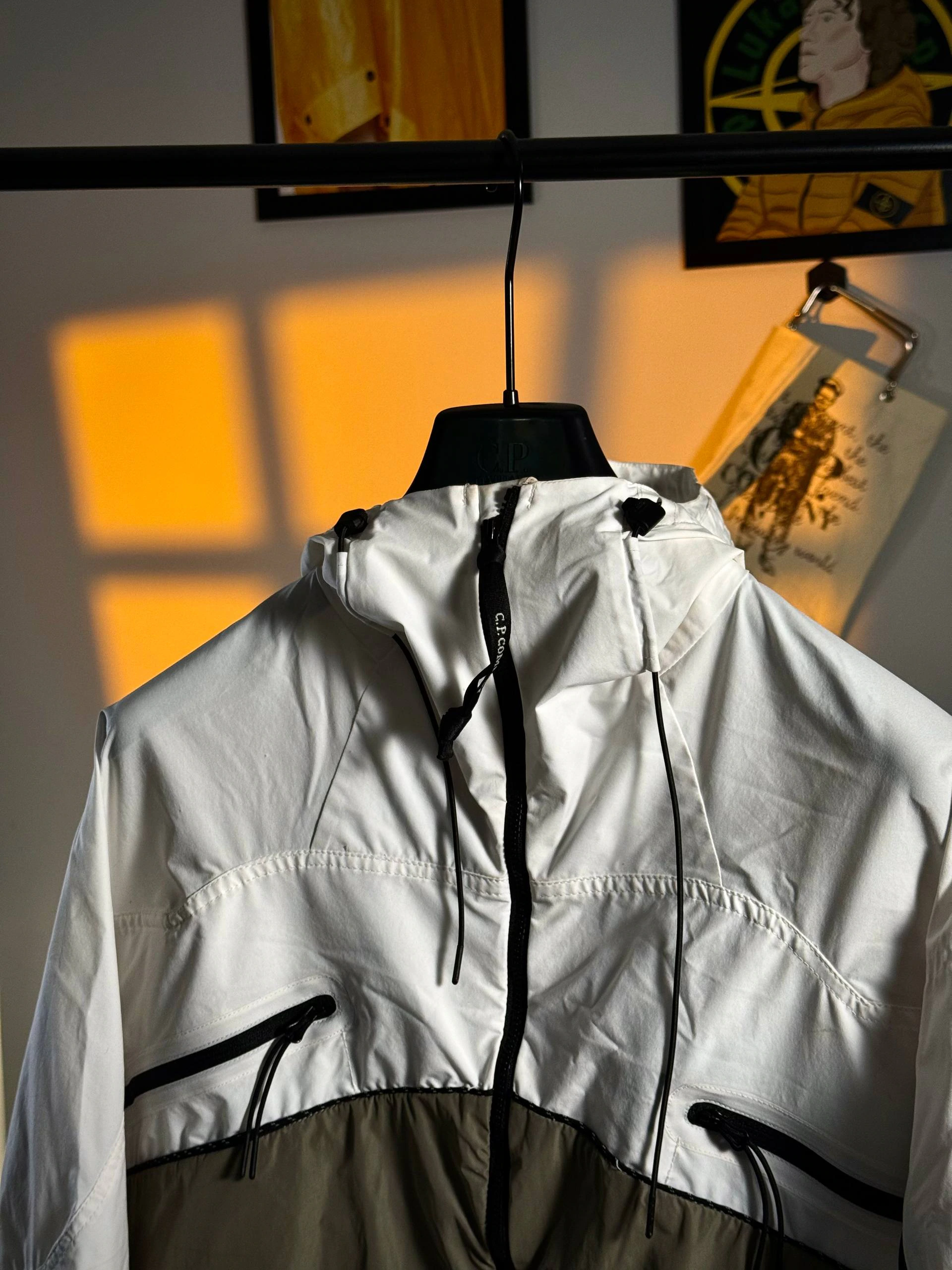 C.P. Company x Robyn Lynch Hybrid Pro-Tec Reflective Lens Poncho-Jacket 1/1, фото 4